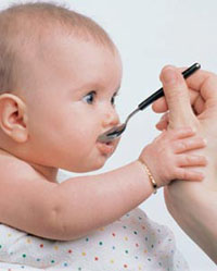 宝宝饮水平凡中有大学问(图)