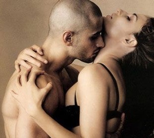 忙中抽闲做爱“百发百中”(图)