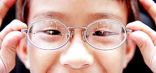 预防近视从小抓起(图)
