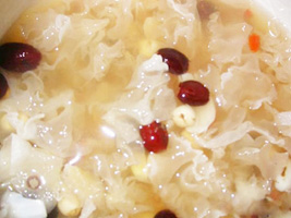 夏季保健吃银耳(图)