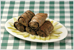 ������ɫ���˺�Ҷ�����⣨ͼ��